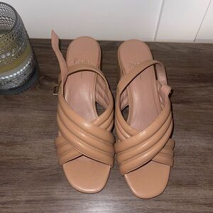 Linea Paolo Tan Women's Block Heel Sandals